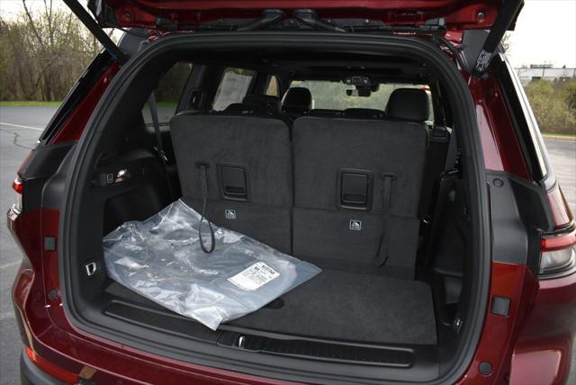 2026 Jeep Grand Cherokee L Altitude 4x4