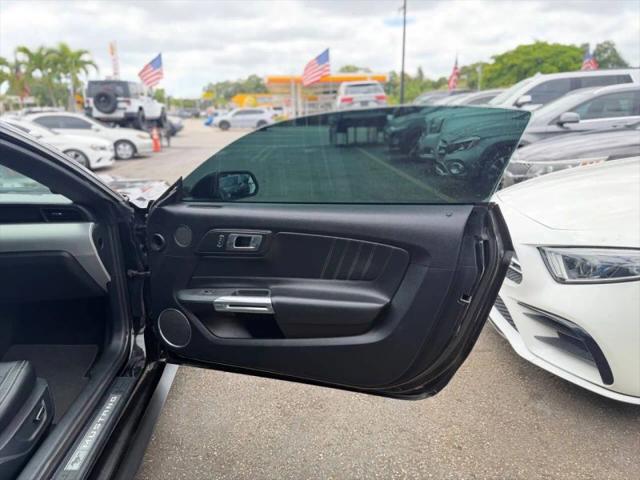 2017 Ford Mustang EcoBoost Premium