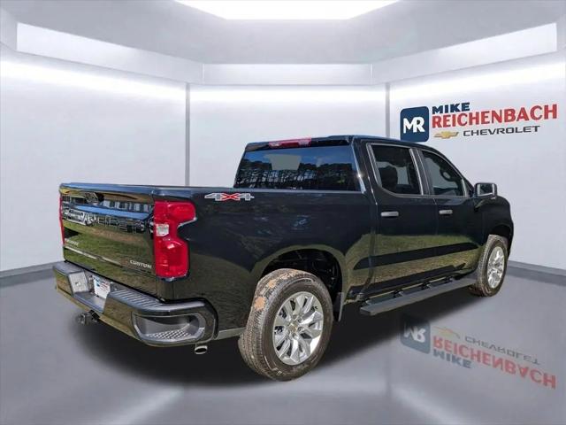 2026 Chevrolet Silverado 1500 4WD Crew Cab Short Bed Custom