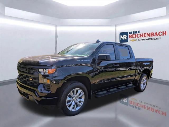2026 Chevrolet Silverado 1500 4WD Crew Cab Short Bed Custom