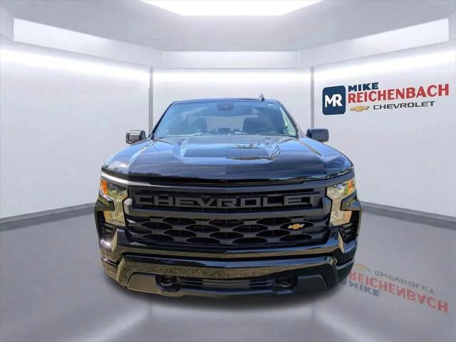 2026 Chevrolet Silverado 1500 4WD Crew Cab Short Bed Custom