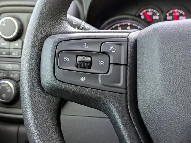 2026 Chevrolet Silverado 1500 4WD Crew Cab Short Bed Custom