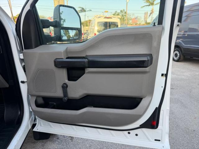 2017 Ford F-550 XL
