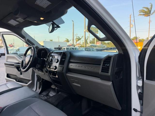 2017 Ford F-550 XL