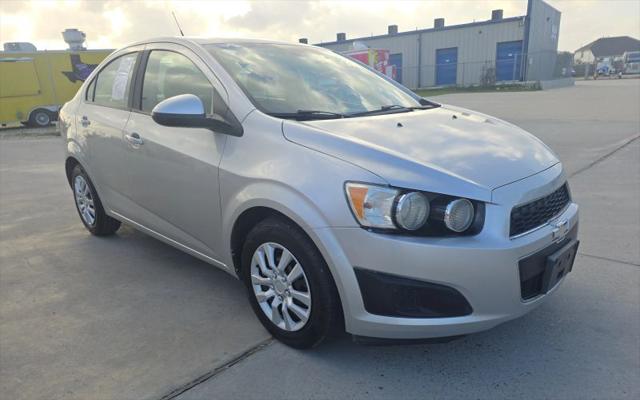 2013 Chevrolet Sonic LS Manual