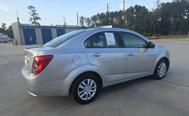 2013 Chevrolet Sonic LS Manual
