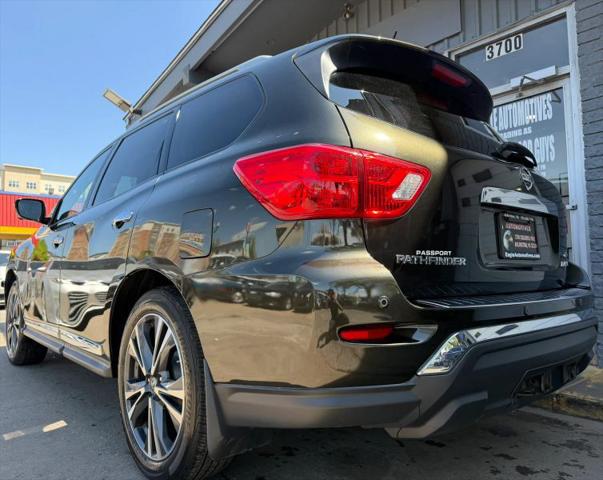 2017 Nissan Pathfinder Platinum