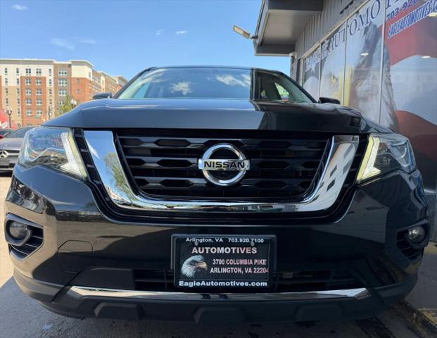 2017 Nissan Pathfinder Platinum