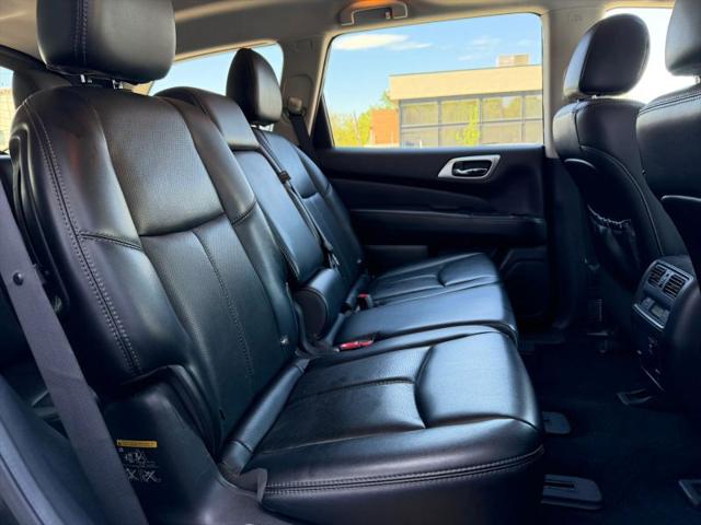2017 Nissan Pathfinder Platinum