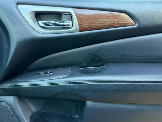 2017 Nissan Pathfinder Platinum