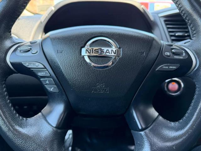 2017 Nissan Pathfinder Platinum
