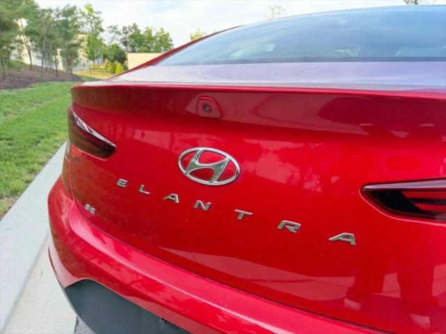 2020 Hyundai Elantra SE