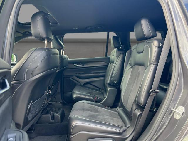 2024 Jeep Grand Cherokee L Altitude X 4x2