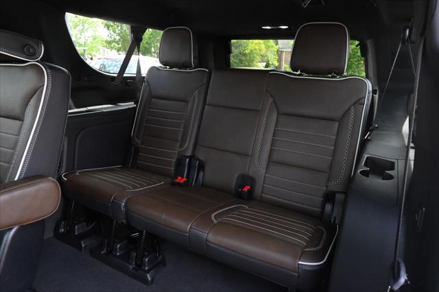 2025 GMC Yukon XL 4WD Denali Ultimate