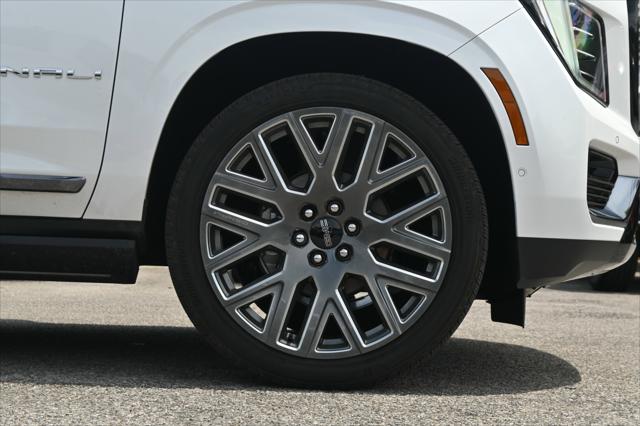 2025 GMC Yukon XL 4WD Denali Ultimate