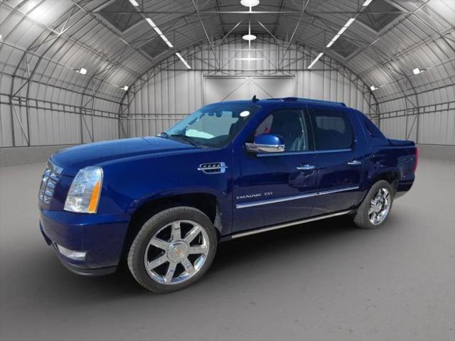 2013 Cadillac Escalade EXT Premium for sale in Oshkosh, WI