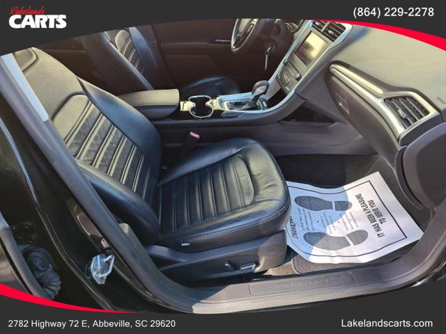 2016 Ford Fusion SE
