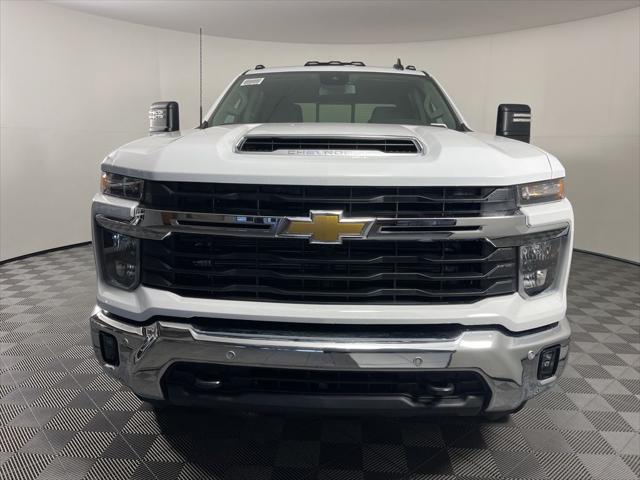 2026 Chevrolet Silverado 3500HD Crew Cab, Standard Bed, LT, 4WD