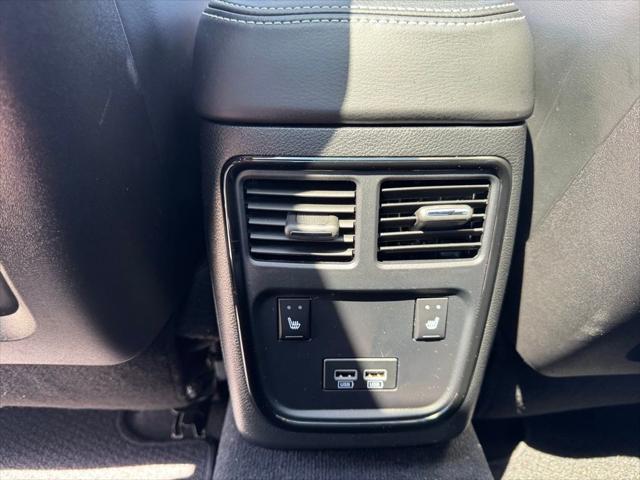 2023 Chrysler 300 300C