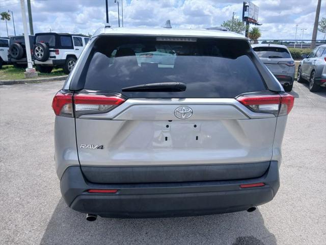 2021 Toyota RAV4 LE