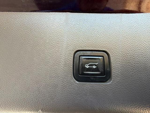 2021 Chevrolet Traverse AWD LT Leather