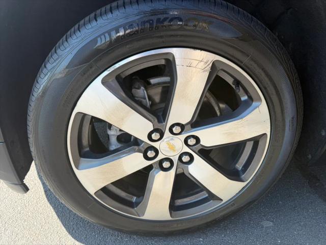 2021 Chevrolet Traverse AWD LT Leather