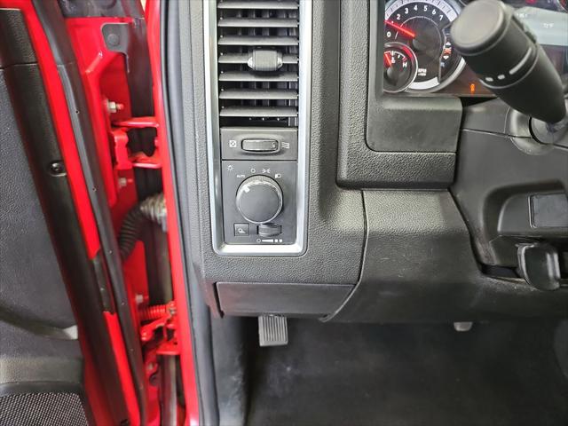2023 Ram 1500 Classic SLT Crew Cab 4x4 5'7" Box