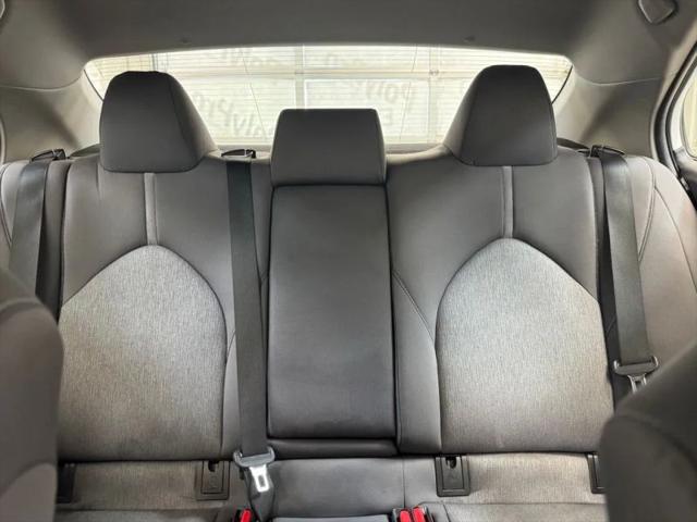 2022 Toyota Camry LE Hybrid