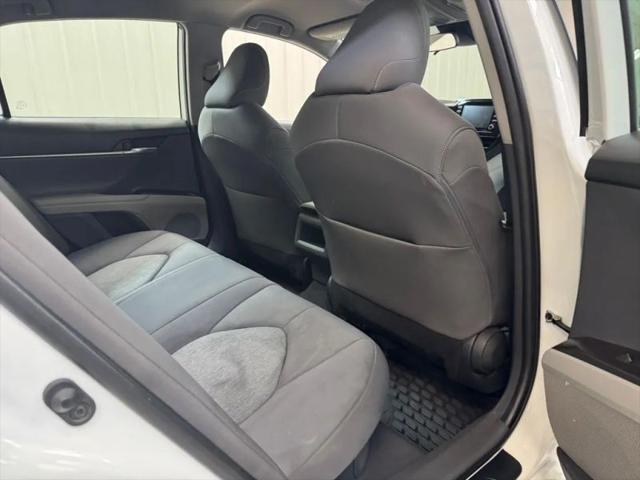 2022 Toyota Camry LE Hybrid