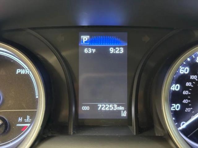 2022 Toyota Camry LE Hybrid