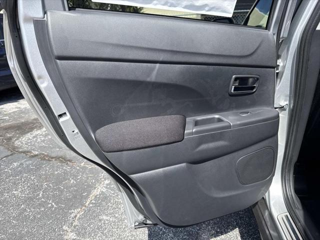 2026 Mitsubishi Outlander Sport 2.0 LE