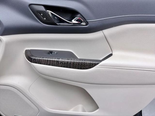 2020 GMC Acadia AWD Denali