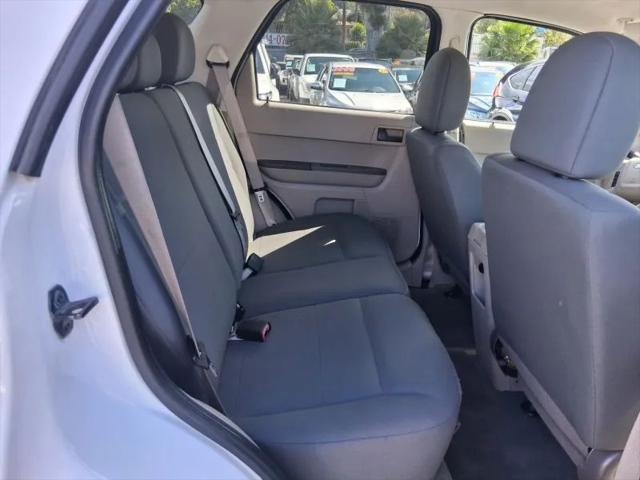 2010 Ford Escape XLS