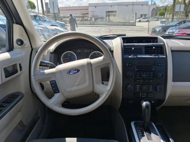 2010 Ford Escape XLS