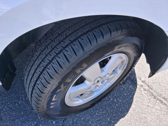 2010 Ford Escape XLS