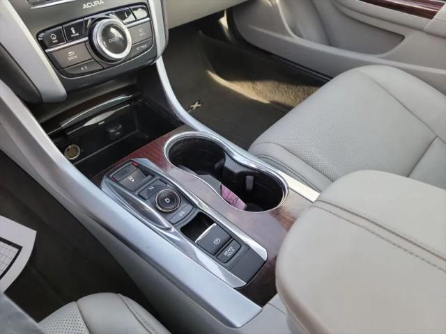 2017 Acura TLX w/Technology Package