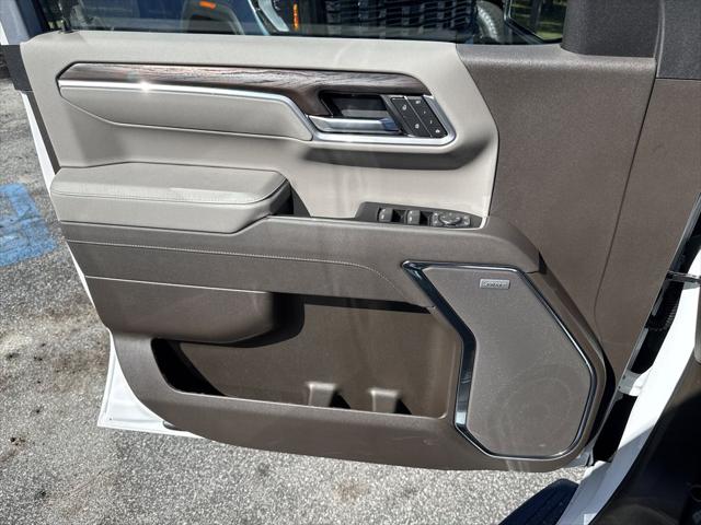 2026 GMC Sierra 1500 Crew Cab, Short Bed, SLT, 4WD