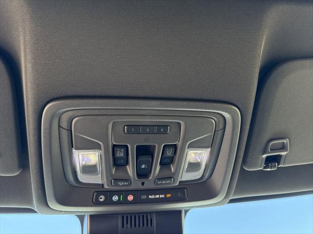 2026 GMC Sierra 1500 Crew Cab, Short Bed, SLT, 4WD