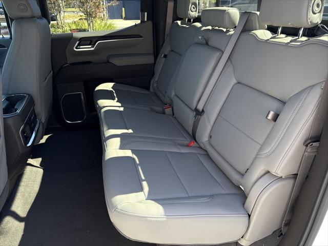 2026 GMC Sierra 1500 Crew Cab, Short Bed, SLT, 4WD