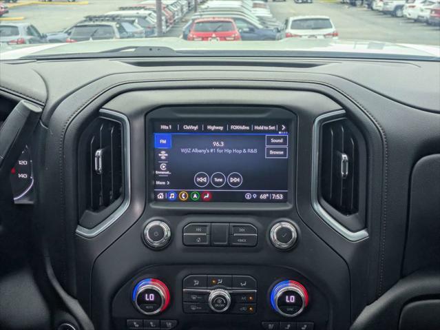 2022 GMC Sierra 2500HD 4WD Crew Cab Standard Bed AT4