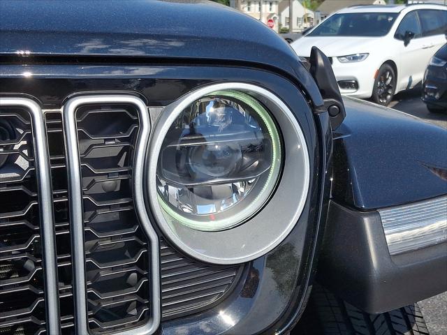 2026 Jeep Wrangler 4-Door Sahara 4x4