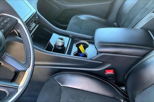 2025 Jeep Grand Cherokee L Altitude 4x4