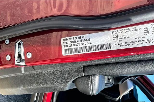 2025 Jeep Grand Cherokee L Altitude 4x4