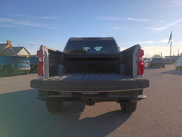 2026 Chevrolet Silverado 1500 4WD Crew Cab Standard Bed Custom Trail Boss