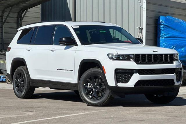 2026 Jeep Grand Cherokee L Grand Cherokee Laredo Altitude 4x4