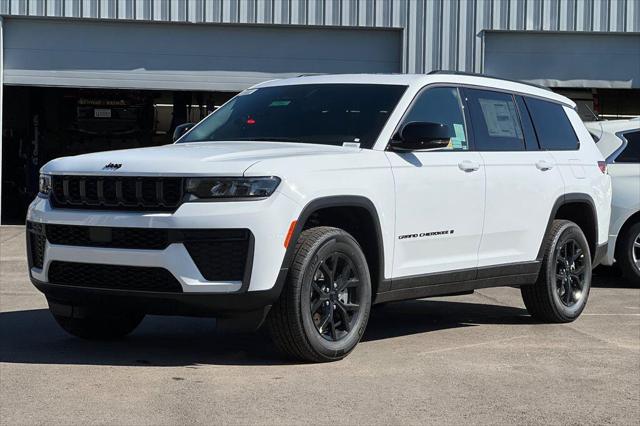 2026 Jeep Grand Cherokee L Grand Cherokee Laredo Altitude 4x4