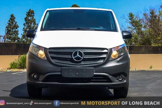 2022 Mercedes-Benz Metris Base