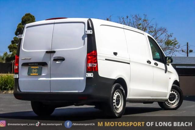 2022 Mercedes-Benz Metris Base