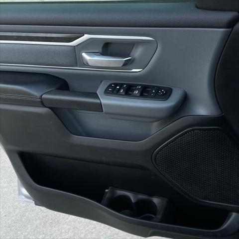 2021 Ram 1500 Big Horn Crew Cab 4x4 5'7" Box