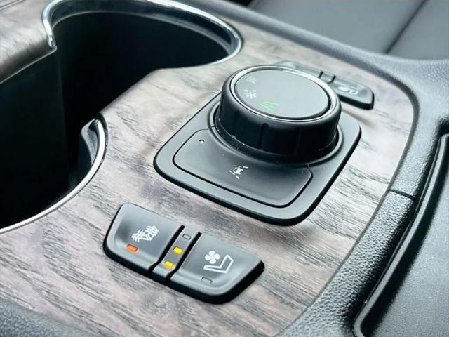 2023 GMC Acadia FWD Denali
